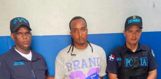 PN arresta mediante orden de arresto a hombre acusado de violencia de género en Miramar de SPM
