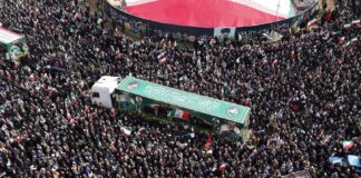 Millones participan en cortejo fúnebre de Alí Jamenei