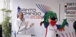 Ministro de Educación recibe la antorcha de los juegos centroamericanos y del caribe 2026