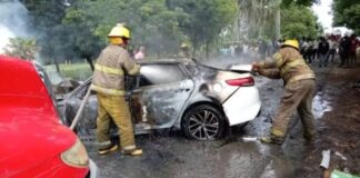 Una persona calcinada y dos gravemente heridas en accidente de tránsito en Santo Domingo Norte