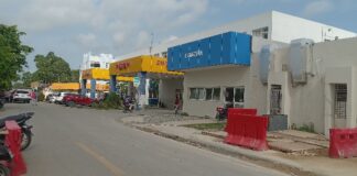 Dos hermanos a bordo de una motocicleta chocan con una pared en El Brisal, SPM