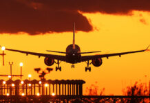 Esta RD. entre los tres países latinoamericanos que sufren la caída de su tráfico aéreo?