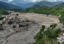 Riada en Nepal destruye 27 puentes