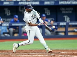Rays ganan y se siguen firmes en la cima del Este de la Americana