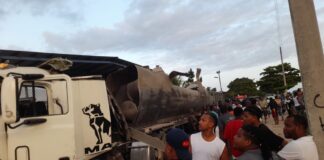 Muere tercera víctima de explosión en Haina donde soldaban un camión de combustibles