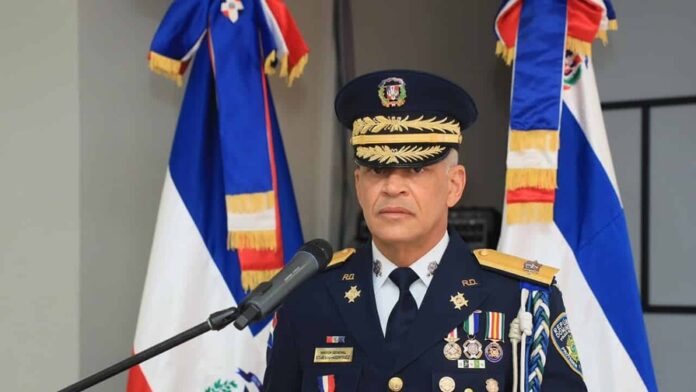 director-de-la-policia-da-30-dias-para-declarar-patrimonio-7f97419f-focus-0.1-0.17-896-504