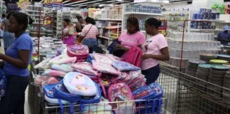Inicia la temporada de compras escolares entre ofertas y preocupación por el alza de los precios