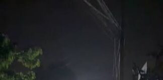 Residentes de la calle Alejandro Coradín del Pedro Justo Carrión en SPM, denuncian tres semanas sin energía eléctrica