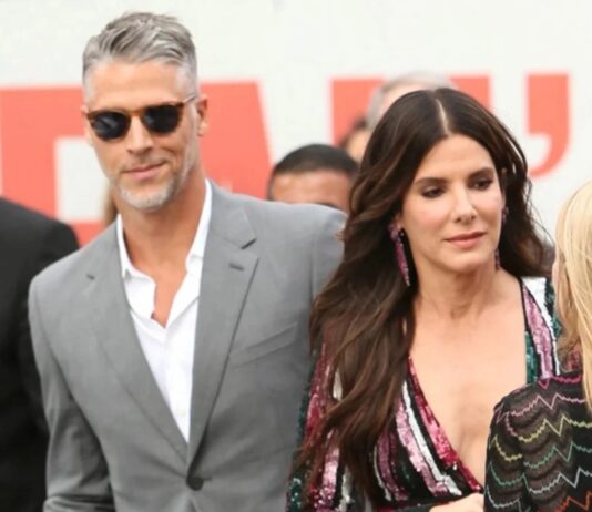 Sandra Bullock explica por qué mantuvo en secreto la enfermedad de su pareja Bryan Randall