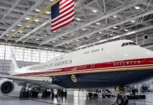 Casa Blanca excluye a la CNN del Air Force One en un nuevo enfrentamiento con la cadena