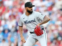 Sandy Alcántara salva y sella el triunfo de Marlins sobre Diamondbacks