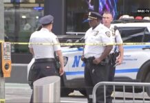 Mujer mata a una persona y hiere a otra en un ataque con cuchillo en Times Square
