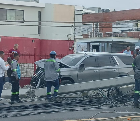 Varias personas resultan heridas tras accidente en la avenida Estrellá Sadhalá de Santiago