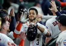 Astros vencen 4-2 a Reales con par de jonrones del dominicano Jeremy Peña