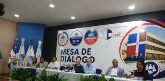 Regional de Educación 05 y ADP, participan en mesa de diálogo en SPM para buscar solución al inicio del año escolar en algunos centros