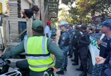 Refuerzan seguridad en Caleta de La Romana con operativo preventivo