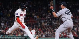 Yankees y Red Sox se miden por séptima ocasión en playoffs
