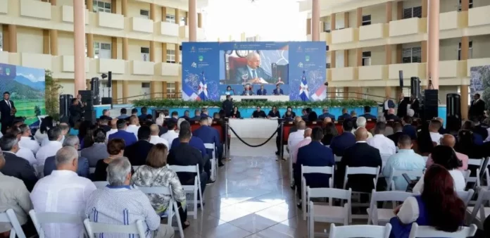 senado monseñor nouel