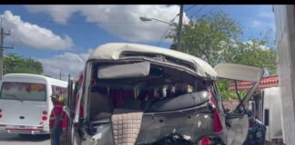 Ocho personas resultan heridas en choque de guagua y camión en carretera Hato Mayor-San Pedro