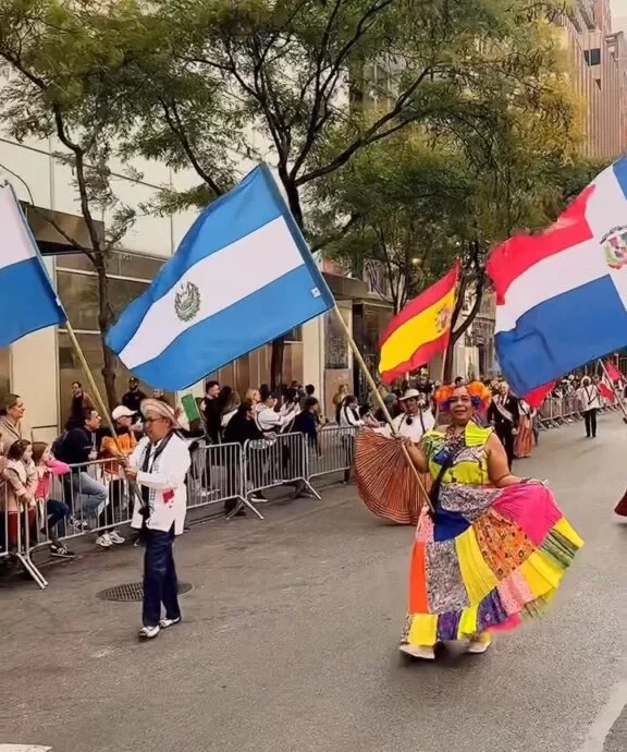 Desfile de la Hispanidad
