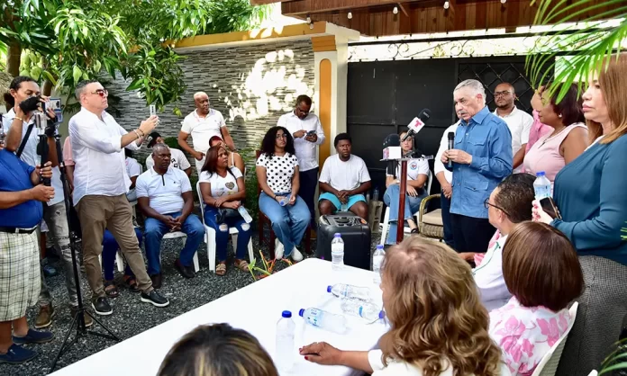 Miguel Vargas exige que la Policía actúe apegada a la ley