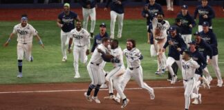 Los Rays se sacuden y evitan barrida con su primera victoria en la Serie Mundial