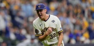 Los Cerveceros superan 3-2 a los Rays en el primer partido de la Serie Mundial
