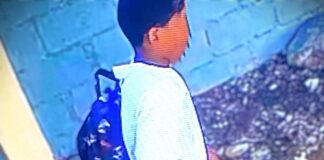 Menor de 12 años llego con una pistola a un liceo en Azua, supuestamente habría encañonado a un compañero, su padre fue apresado