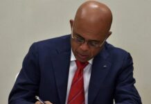 Martelly se inscribe para volver a la Presidencia de Haití pese a sanciones internacionales