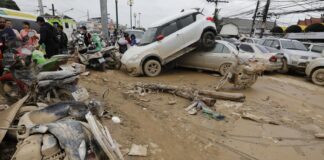 Suben a 31 los muertos en Tailandia por las inundaciones que continúan en algunas regiones